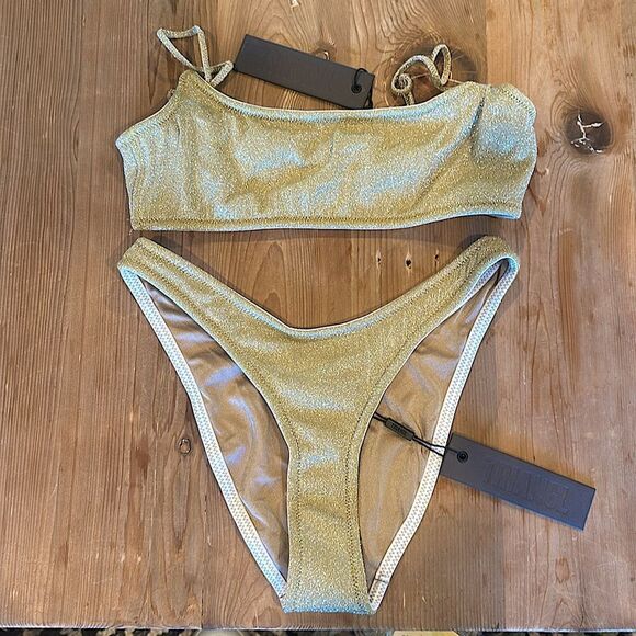 TRIANGL MICA CHEEKY GOLD SET NO BAG NEW WITH TAGS - Picture 4 of 8